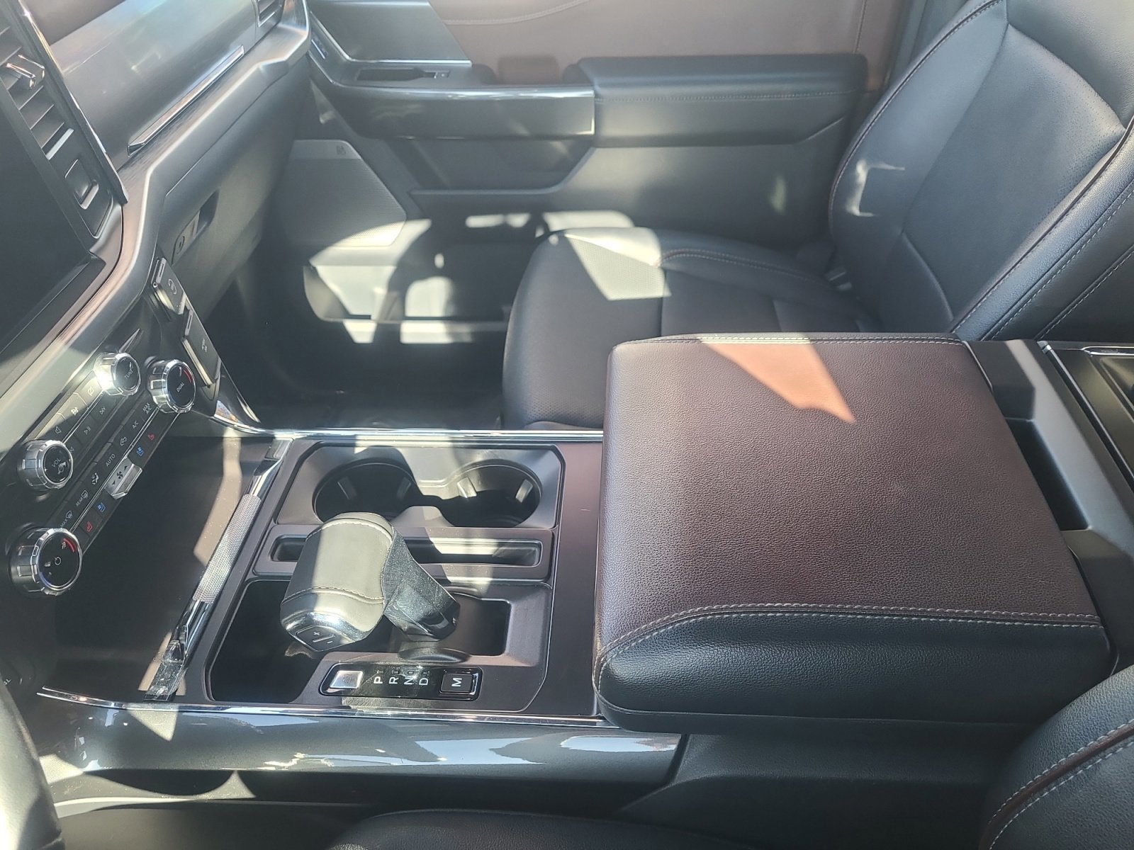 Certified 2022 Ford F150 Lariat w/ Equipment Group 502A High image 15