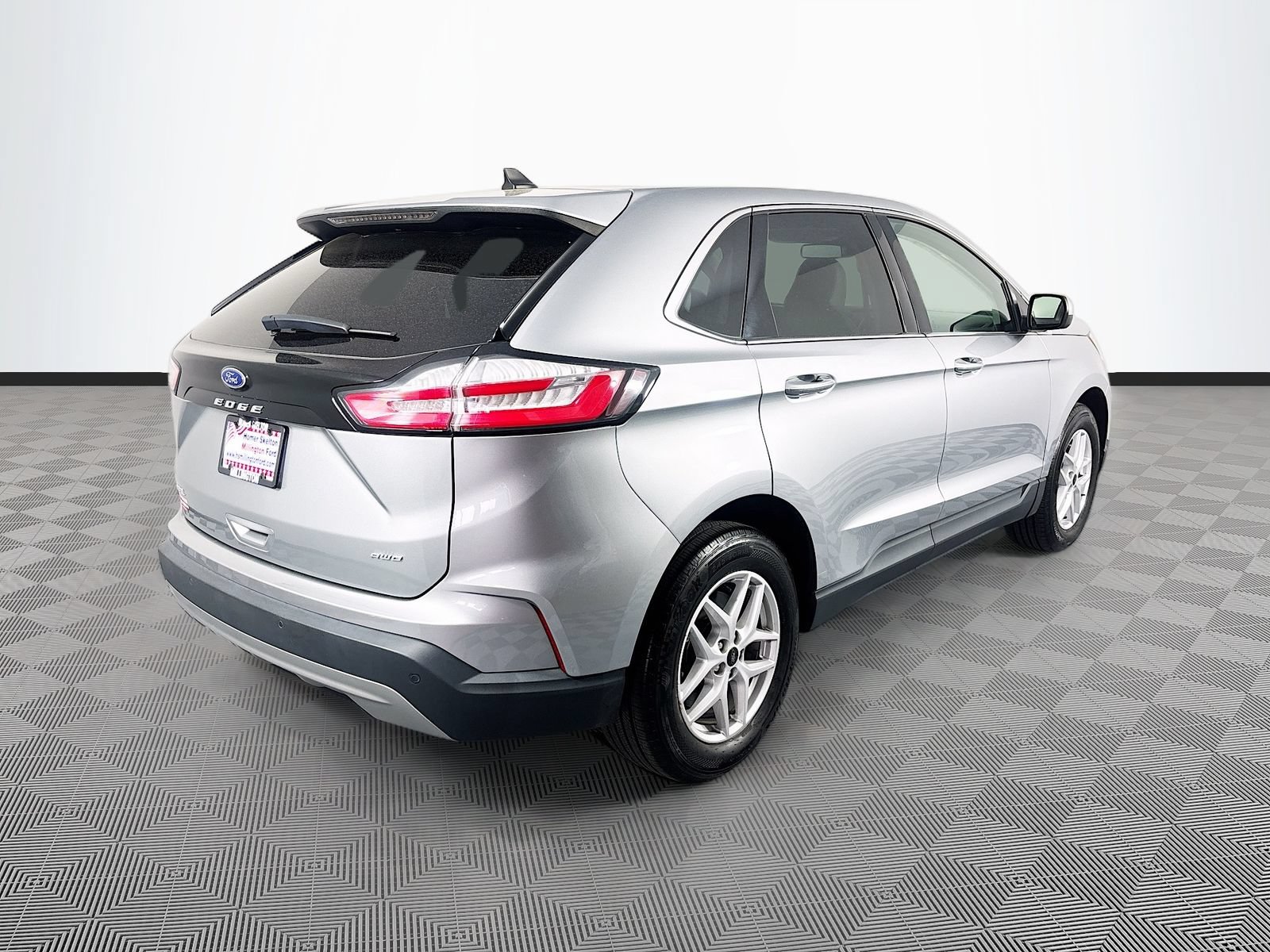 Certified 2023 Ford Edge SEL AWD/4WD image 7