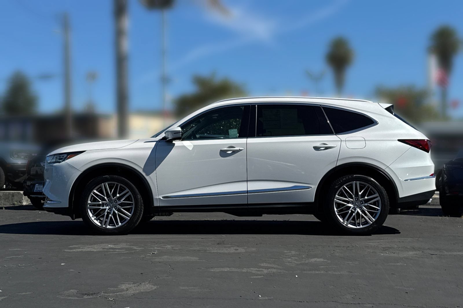 Used 2023 Acura MDX SH-AWD w/ Advance Package image 34