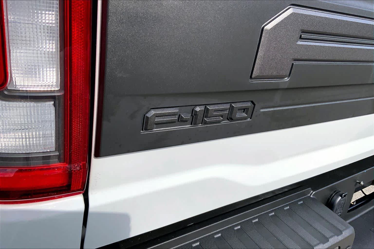 Certified 2023 Ford F150 Raptor w/ Raptor Carbon Fiber Package AWD/4WD image 10