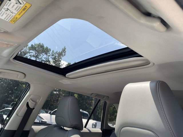 Used 2019 Toyota RAV4 XLE Premium FWD image 12
