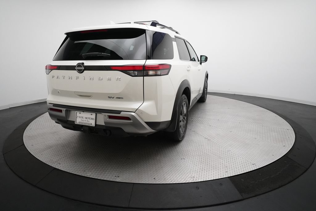 Used 2022 Nissan Pathfinder SV AWD/4WD image 13