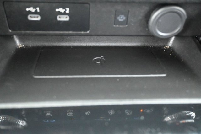 Used 2025 Mitsubishi Outlander SE FWD image 23