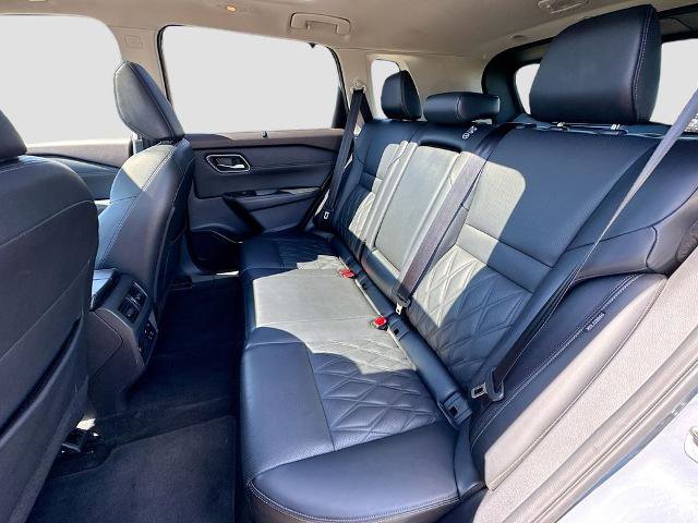 Used 2023 Nissan Rogue Platinum w/ Platinum Premium Package FWD image 20