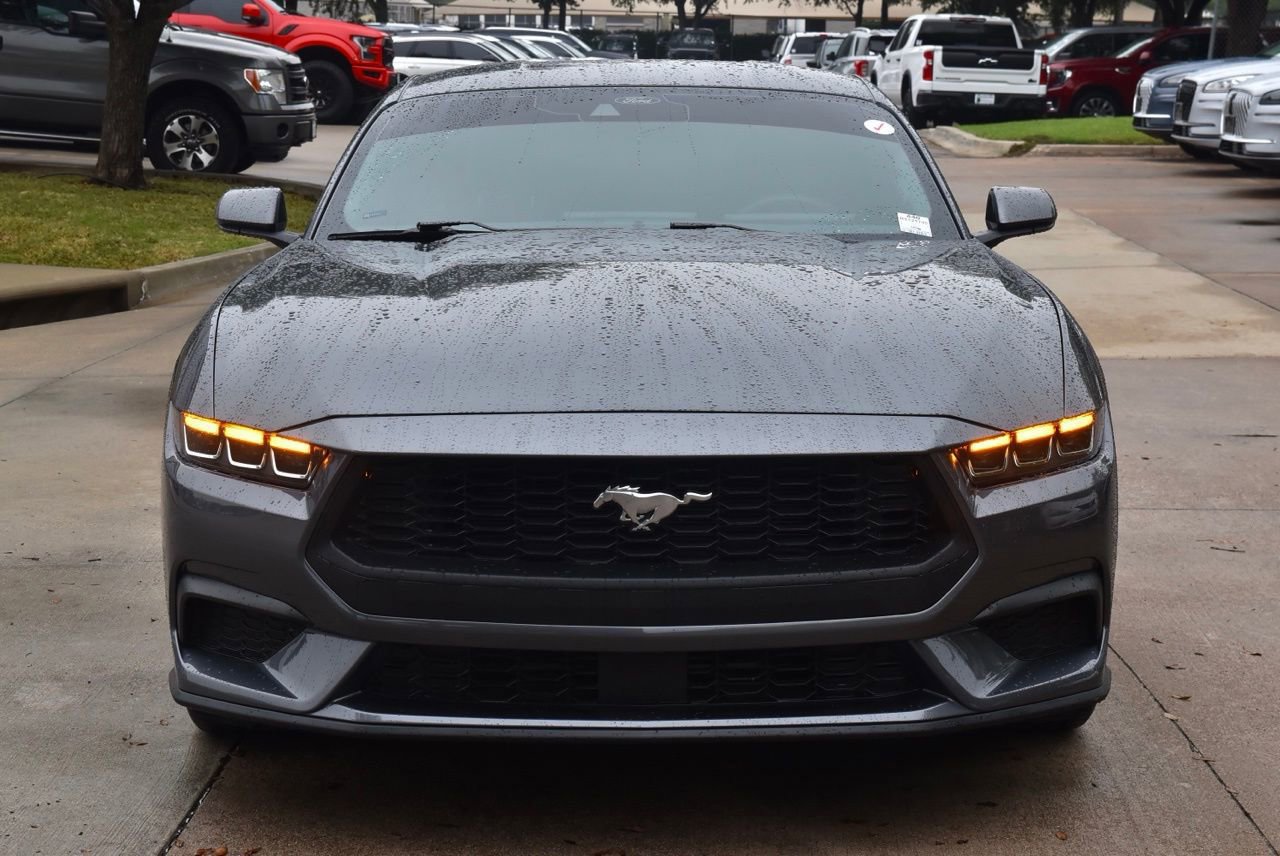 Certified 2024 Ford Mustang Coupe RWD image 13