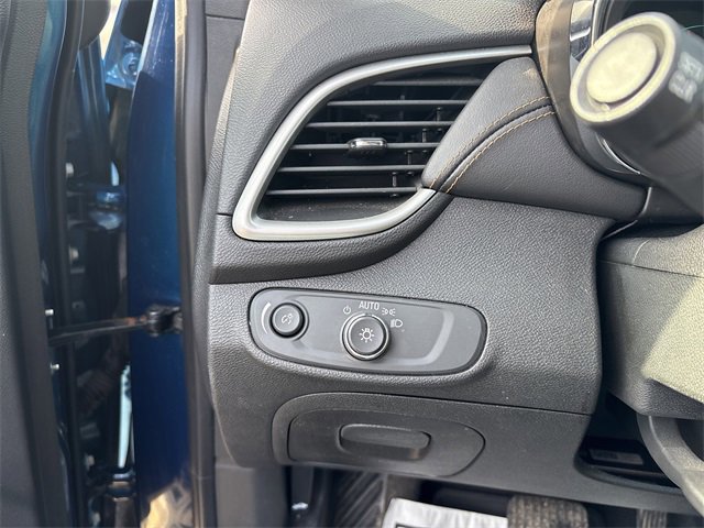 Used 2020 Chevrolet Trax LT w/ Driver Confidence Package image 23