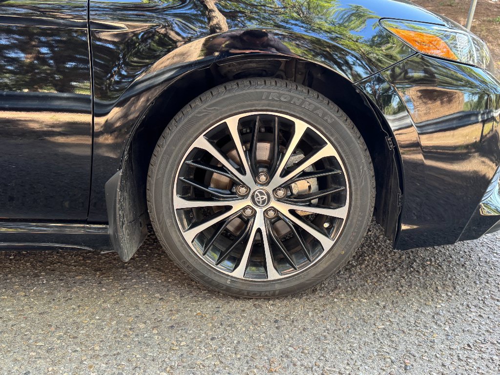 Used 2024 Toyota Camry SE FWD image 4