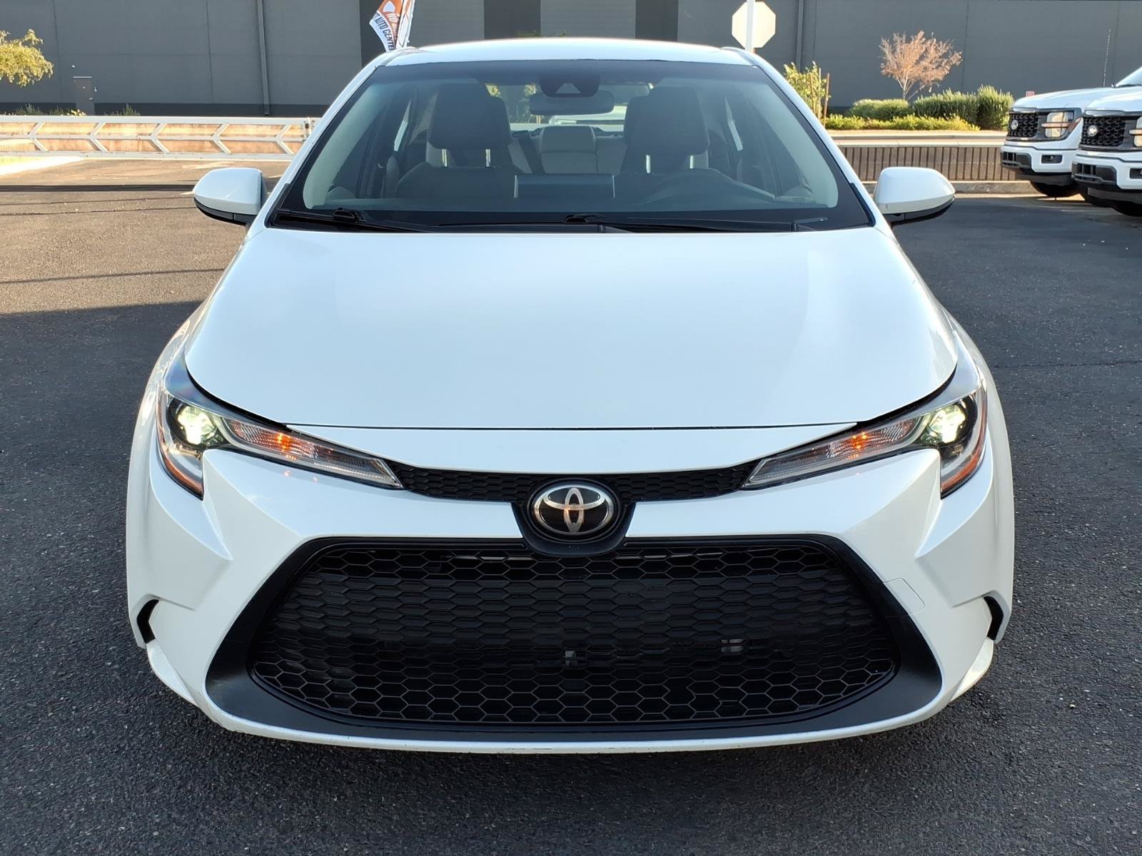 Used 2021 Toyota Corolla LE w/ Carpet Mat Package (TMS) FWD image 8