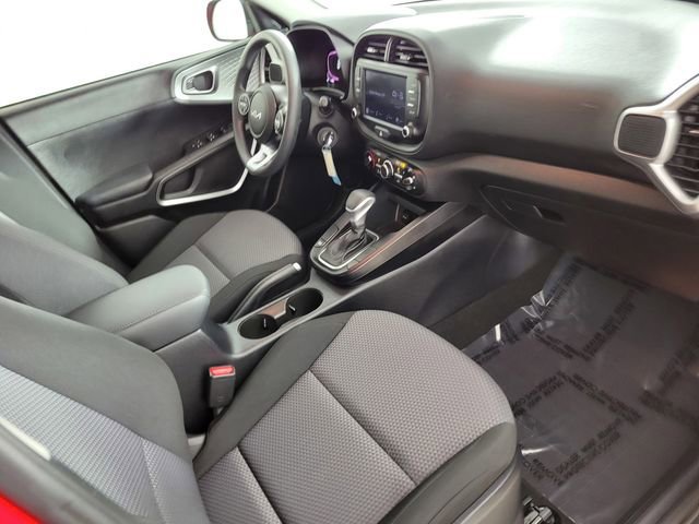 Used 2023 Kia Soul LX image 19