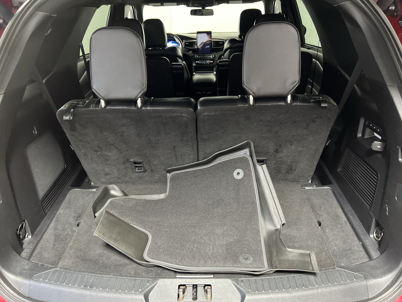 Certified 2020 Ford Explorer ST w/ ST Street Pack AWD/4WD image 27