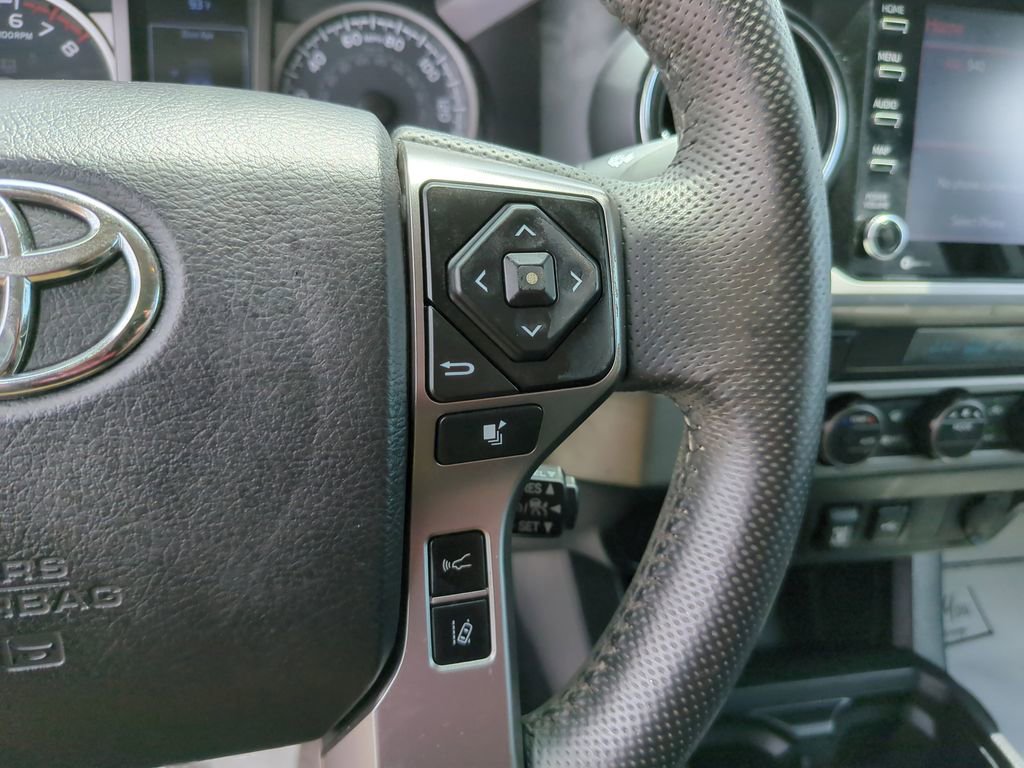 Used 2021 Toyota Tacoma SR5 RWD image 31