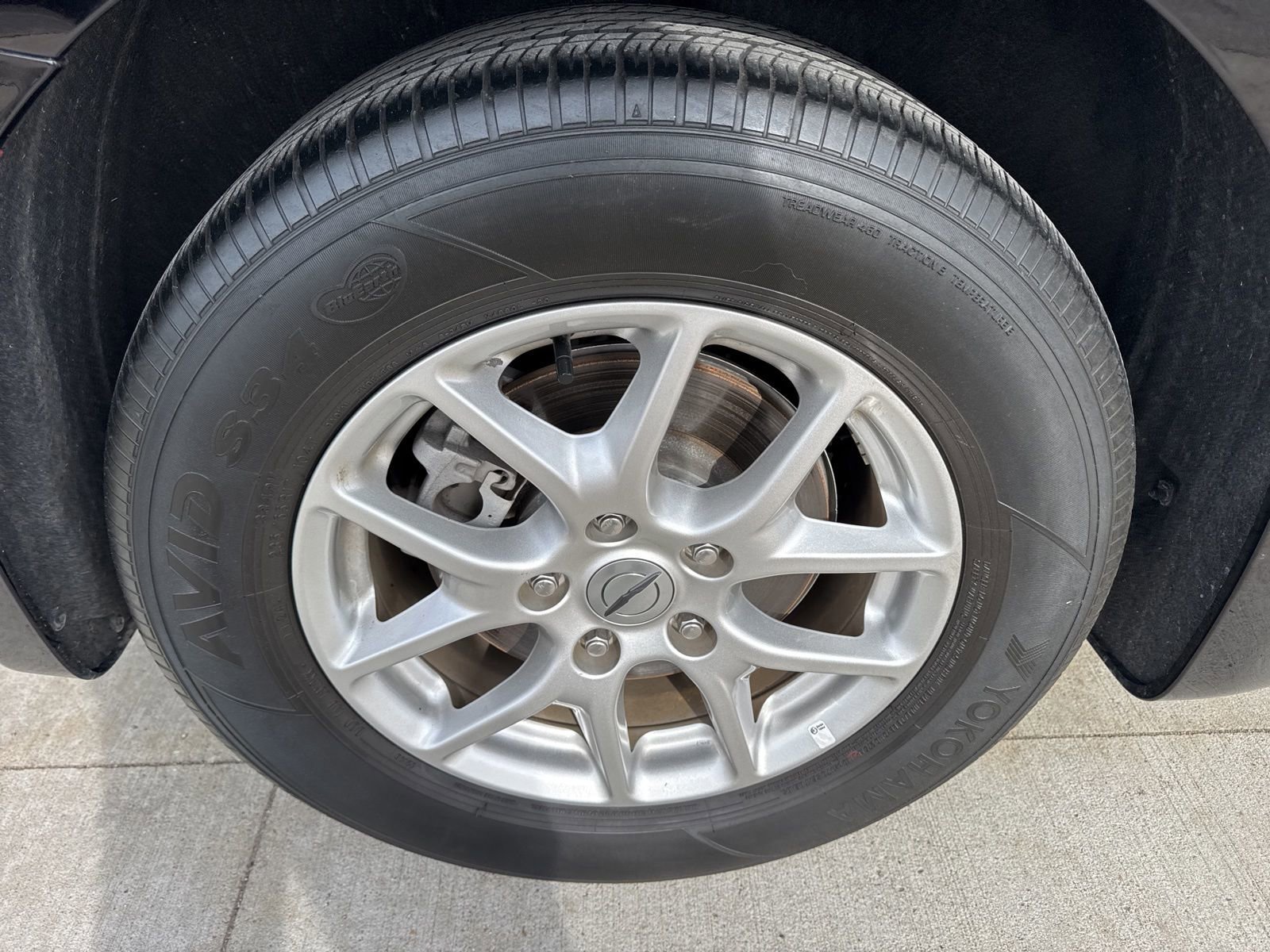 Used 2024 Chrysler Pacifica Touring-L image 19