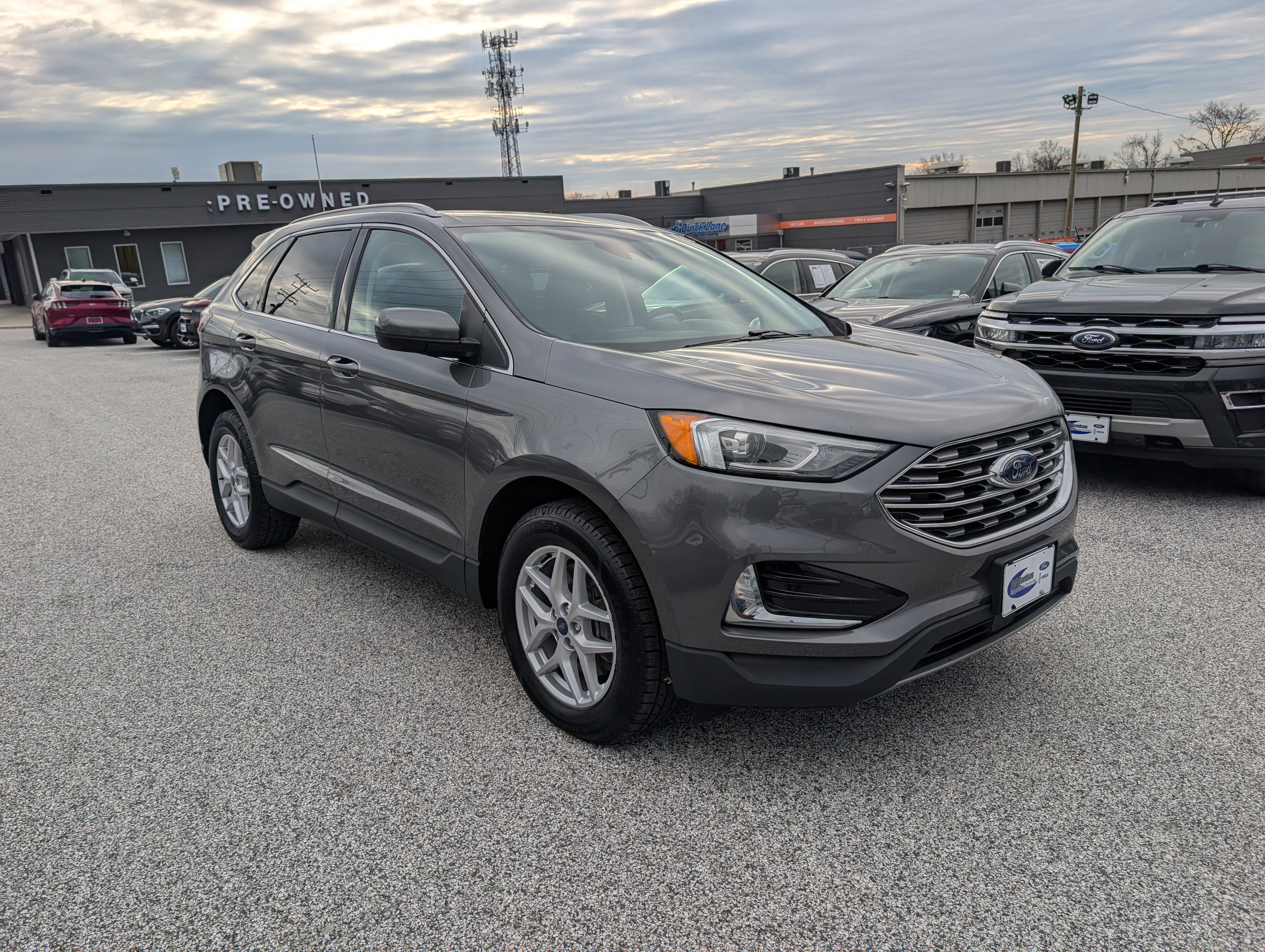 Certified 2022 Ford Edge SEL image 9