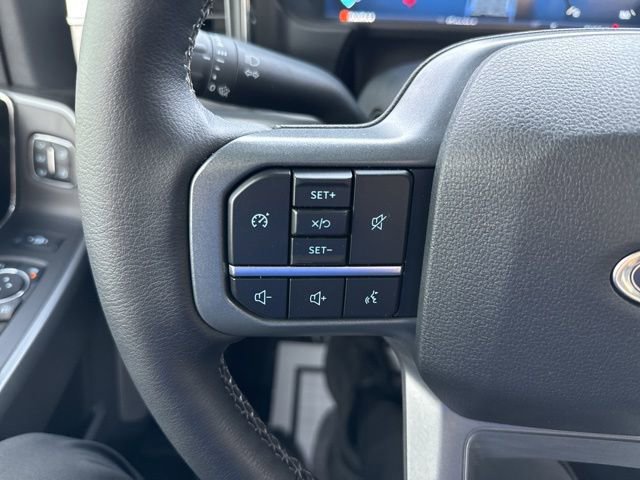 Certified 2025 Ford F350 Lariat w/ Chrome Package image 18