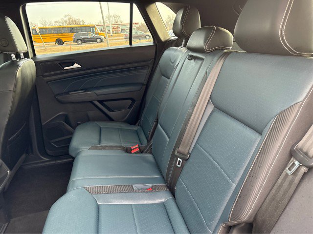 Used 2021 Volkswagen Atlas Cross Sport SEL R-Line w/ Cross Sport MDO Package image 10