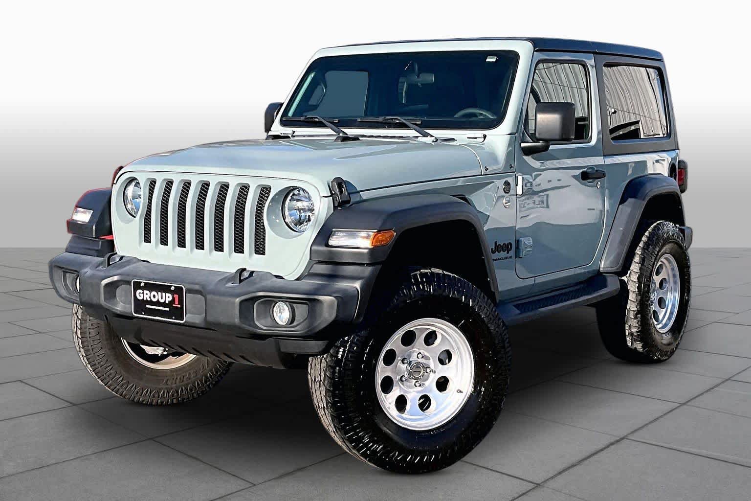 Used 2023 Jeep Wrangler Sport AWD/4WD image 35