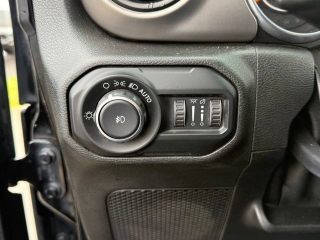 Used 2020 Jeep Wrangler Unlimited Sport S AWD/4WD image 15
