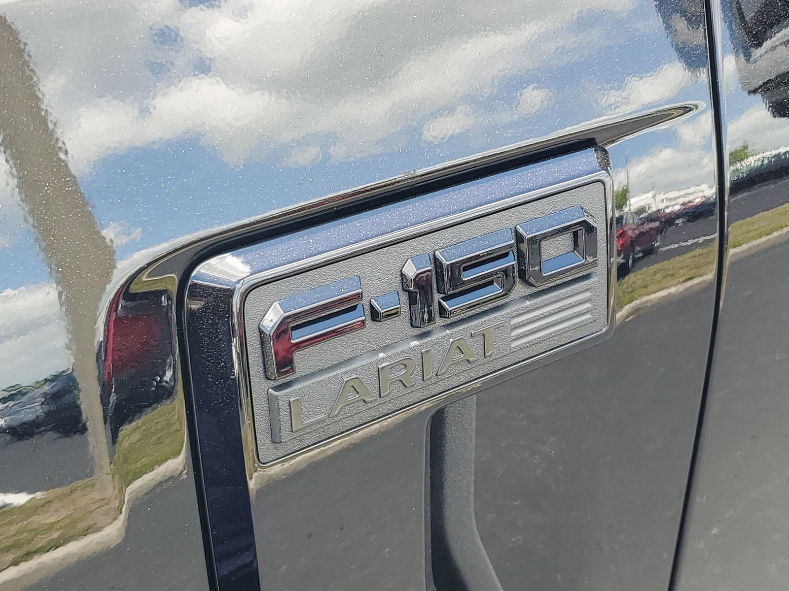 Certified 2025 Ford F150 Lariat w/ Equipment Group 501A Mid AWD/4WD image 7