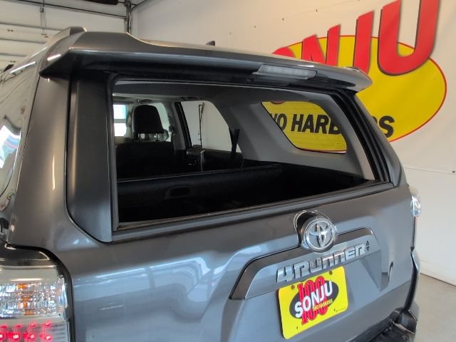 Used 2022 Toyota 4Runner SR5 Premium w/ Moonroof Package AWD/4WD image 36