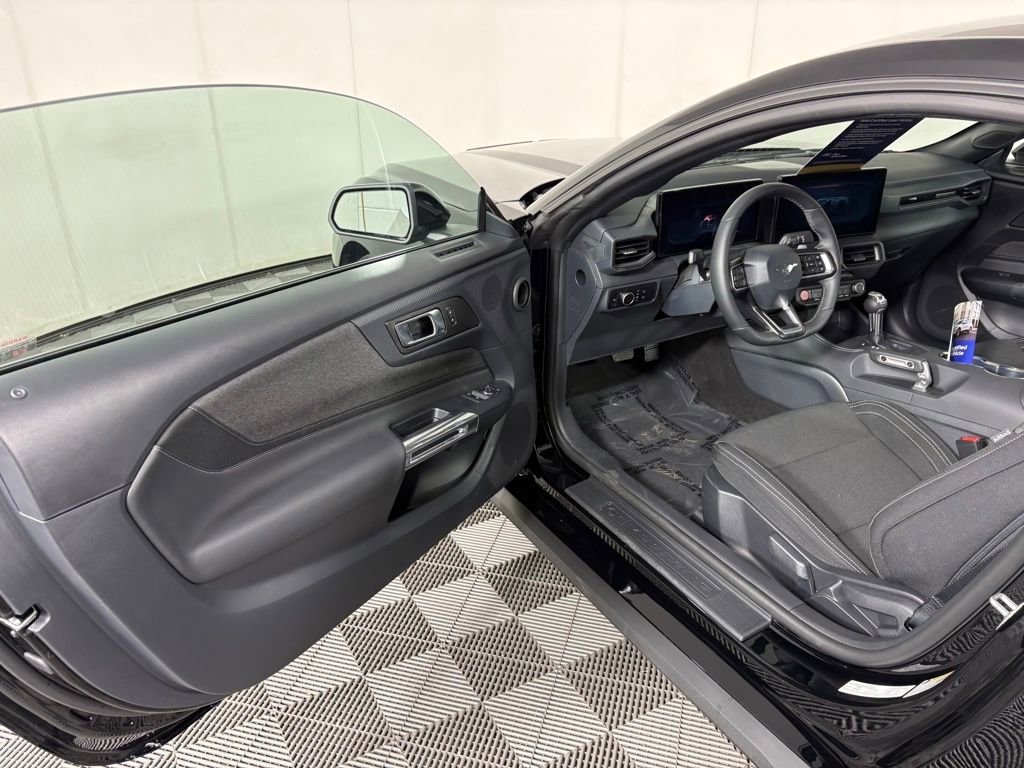 Certified 2026 Ford Mustang GT w/ GT Performance Package image 12