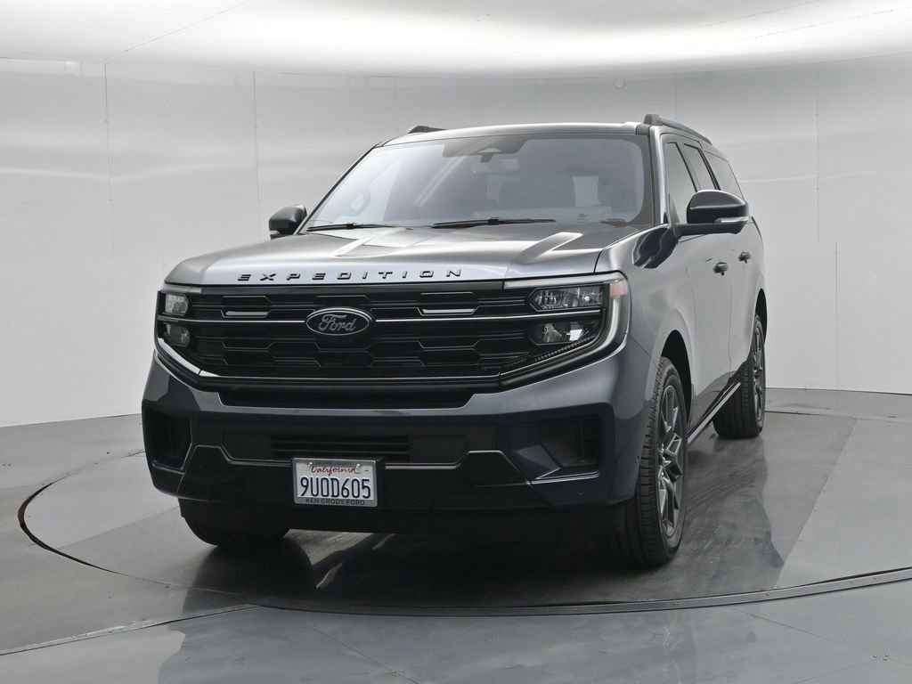 Certified 2025 Ford Expedition Max Platinum w/ Stealth Performance Package image 31