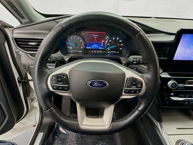 Certified 2021 Ford Explorer Limited w/ Equipment Group 301A AWD/4WD image 11