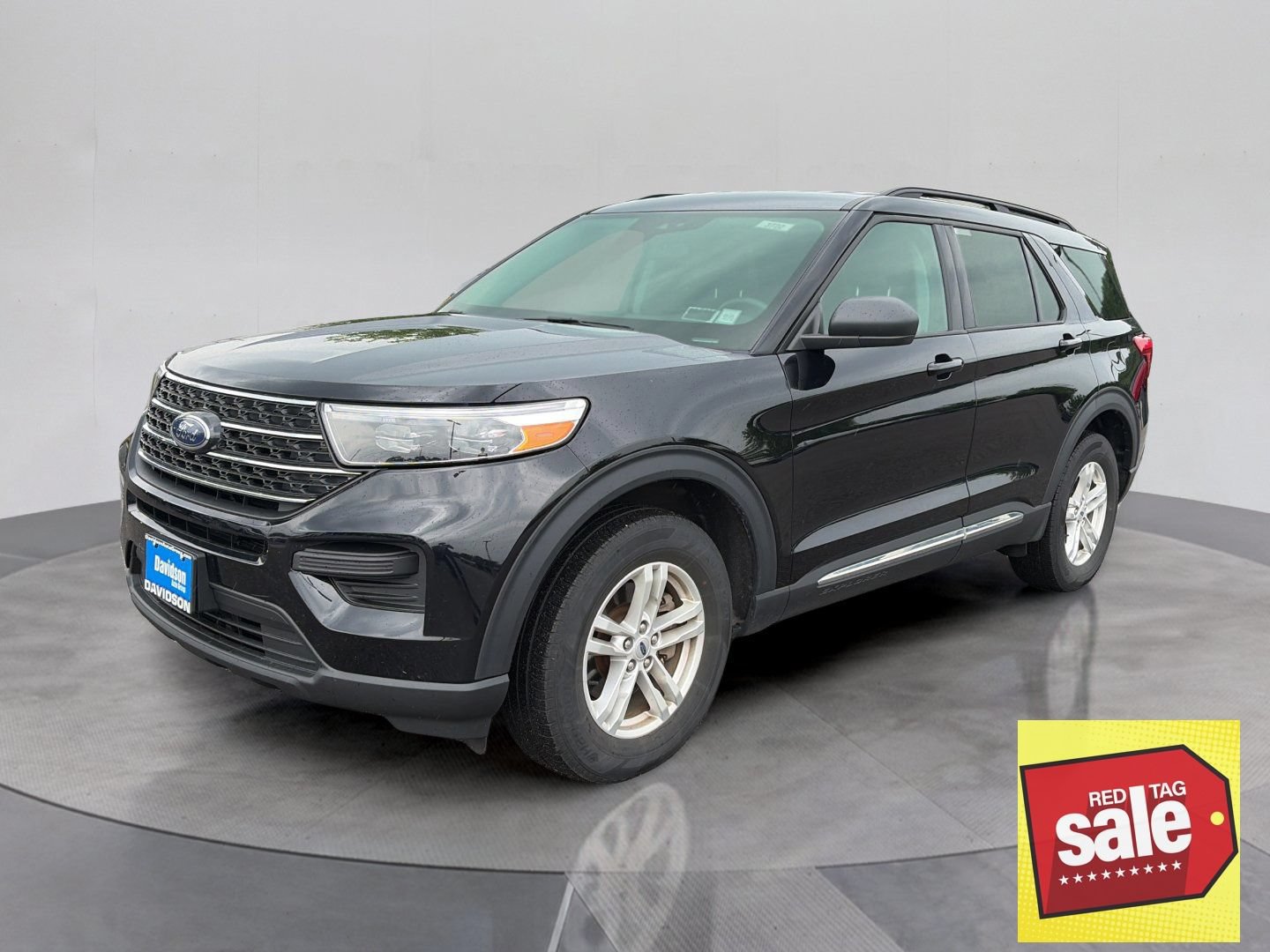 Certified 2023 Ford Explorer XLT AWD/4WD image 1