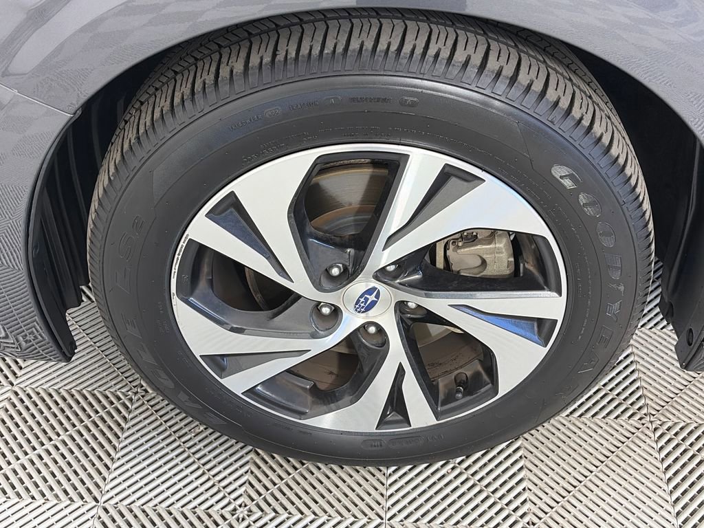 Used 2021 Subaru Legacy Premium image 8