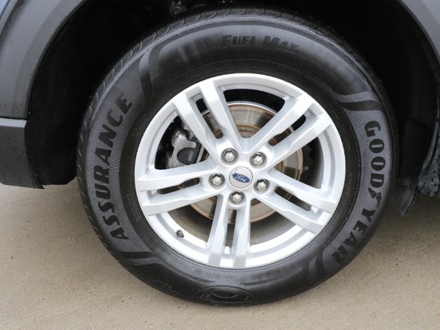 Certified 2021 Ford Explorer XLT w/ Equipment Group 202A AWD/4WD image 8