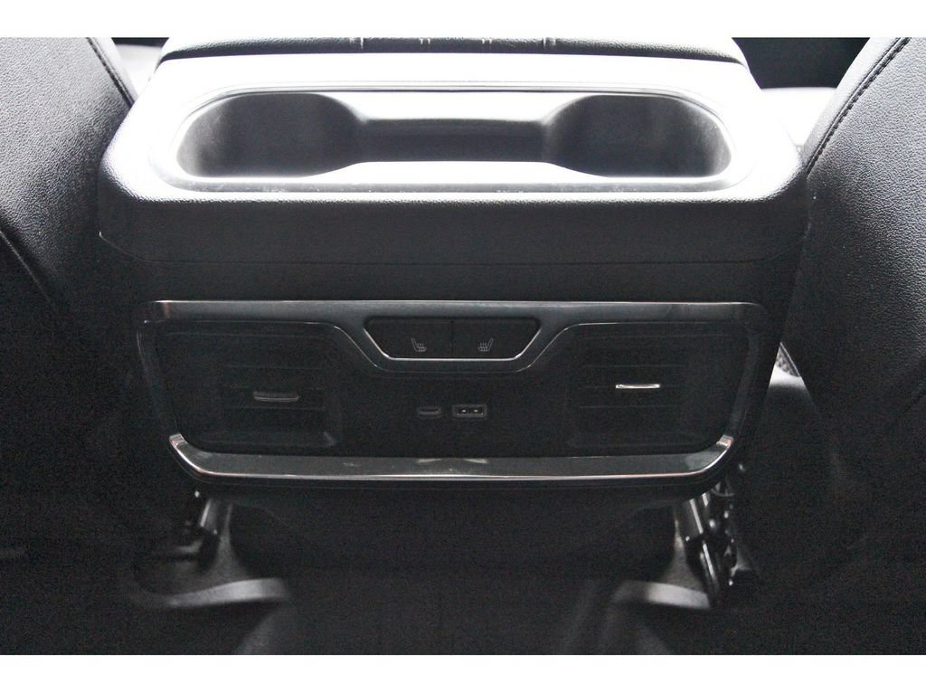 Used 2024 Chevrolet Silverado 2500 High Country w/ Technology Package AWD/4WD image 15