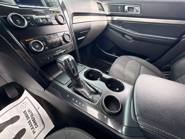 Certified 2018 Ford Explorer XLT FWD image 17