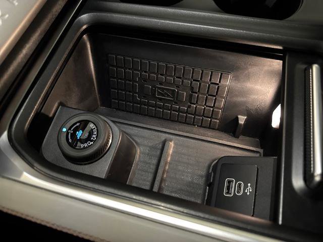 Certified 2025 Ford Expedition Max Active RWD image 31