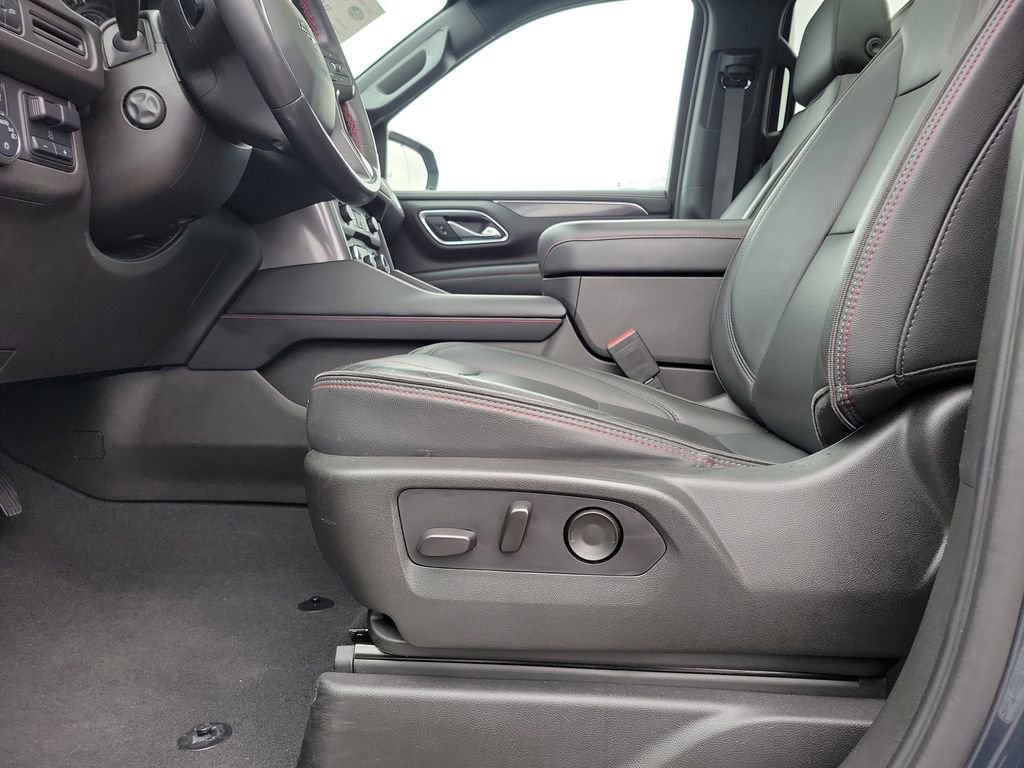 Used 2021 Chevrolet Tahoe RST w/ Luxury Package image 18