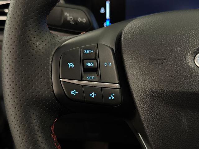 Certified 2025 Ford Escape ST-Line w/ Equipment Group 301A image 19