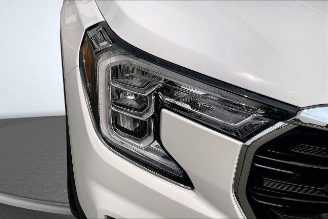 Used 2024 GMC Terrain SLE AWD/4WD image 29
