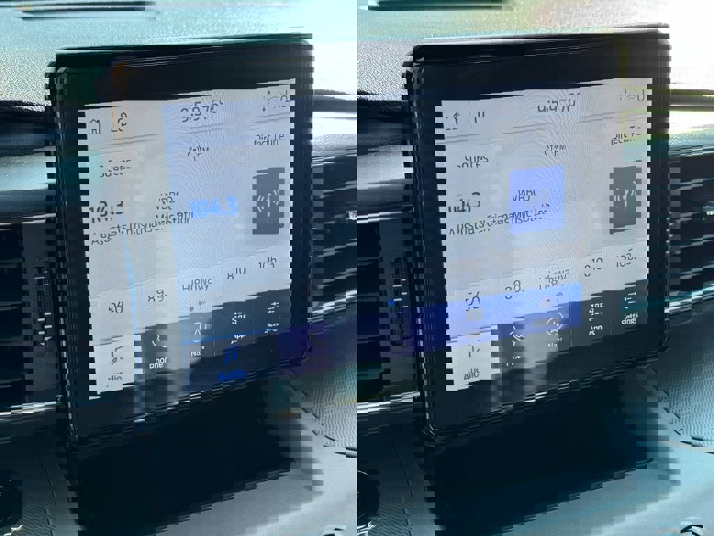 Certified 2023 Ford Explorer XLT w/ Equipment Group 202A image 30