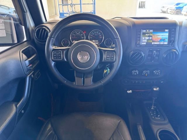 Used 2017 Jeep Wrangler Unlimited Rubicon AWD/4WD image 11
