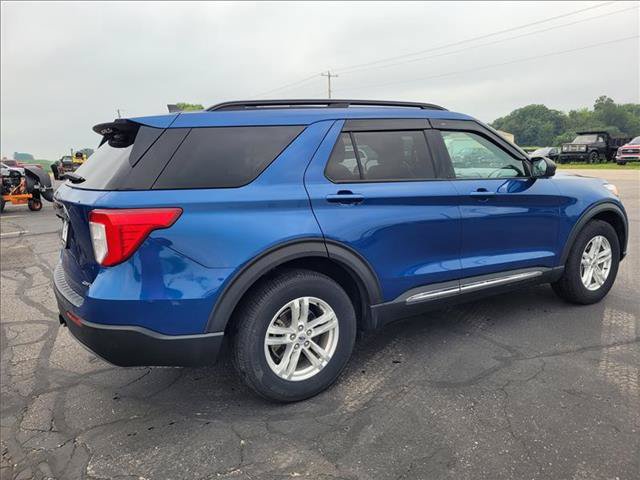 Certified 2021 Ford Explorer XLT w/ Equipment Group 202A AWD/4WD image 5