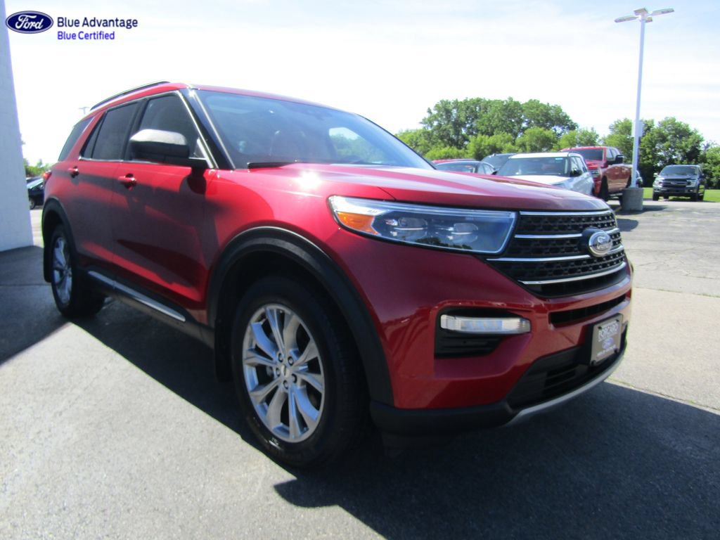 Certified 2024 Ford Explorer XLT w/ Equipment Group 202A AWD/4WD image 10