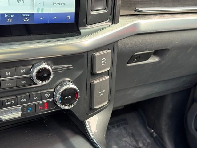 Certified 2022 Ford F150 Lariat w/ Equipment Group 502A High image 21