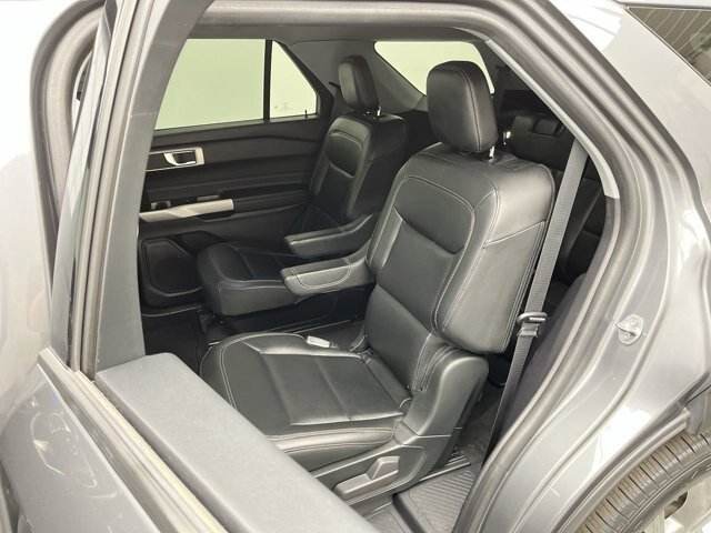 Certified 2022 Ford Explorer XLT w/ Equipment Group 202A AWD/4WD image 11