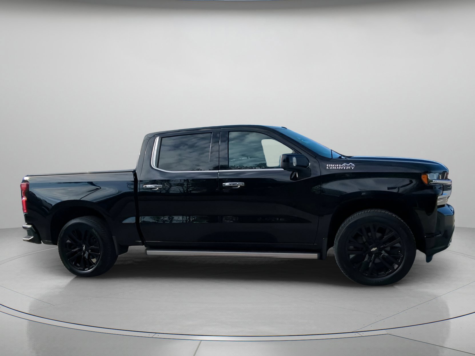 Used 2019 Chevrolet Silverado 1500 High Country w/ Technology Package image 30
