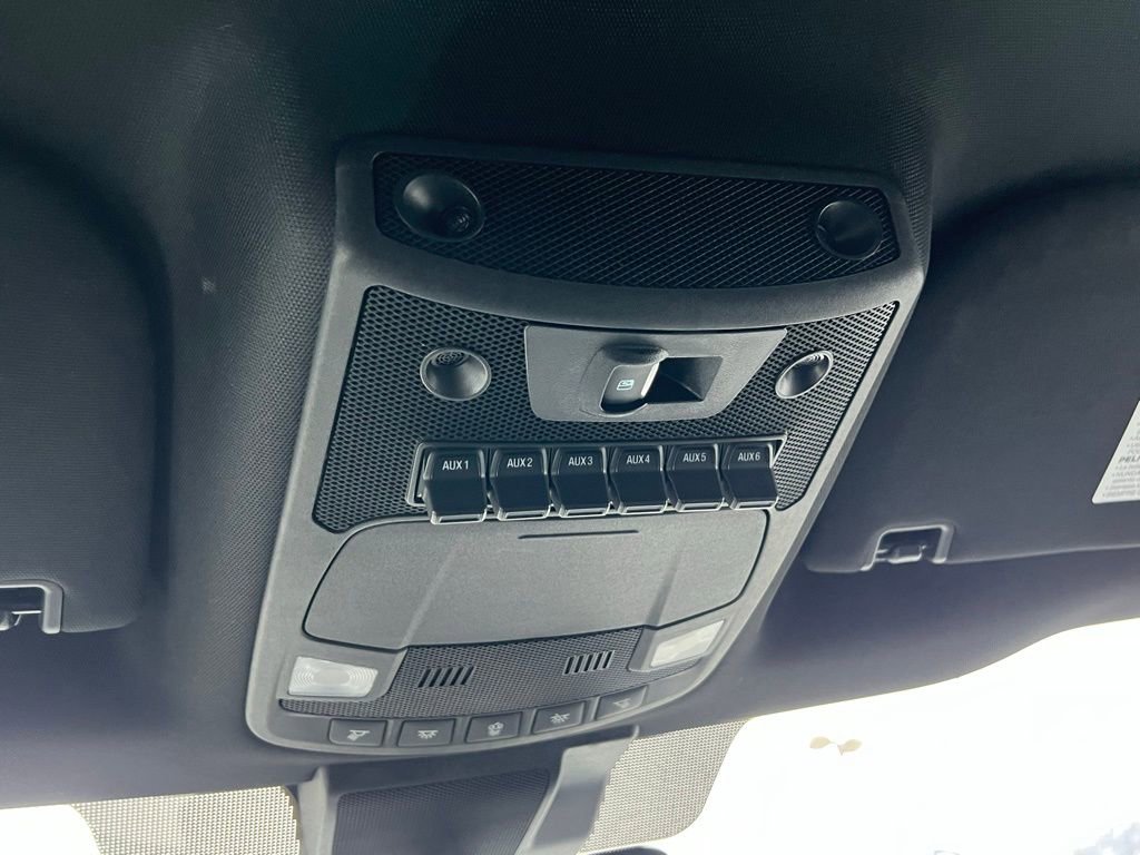 Certified 2022 Ford F350 Lariat w/ Chrome Package image 30