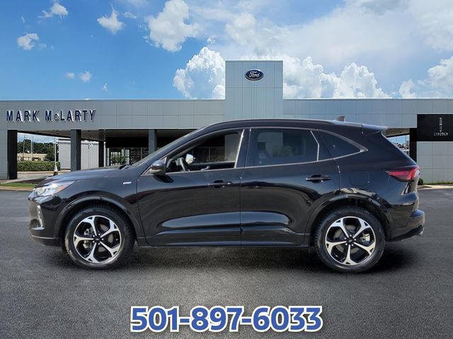 Certified 2023 Ford Escape ST-Line Select w/ Tech Pack #2 AWD/4WD image 2