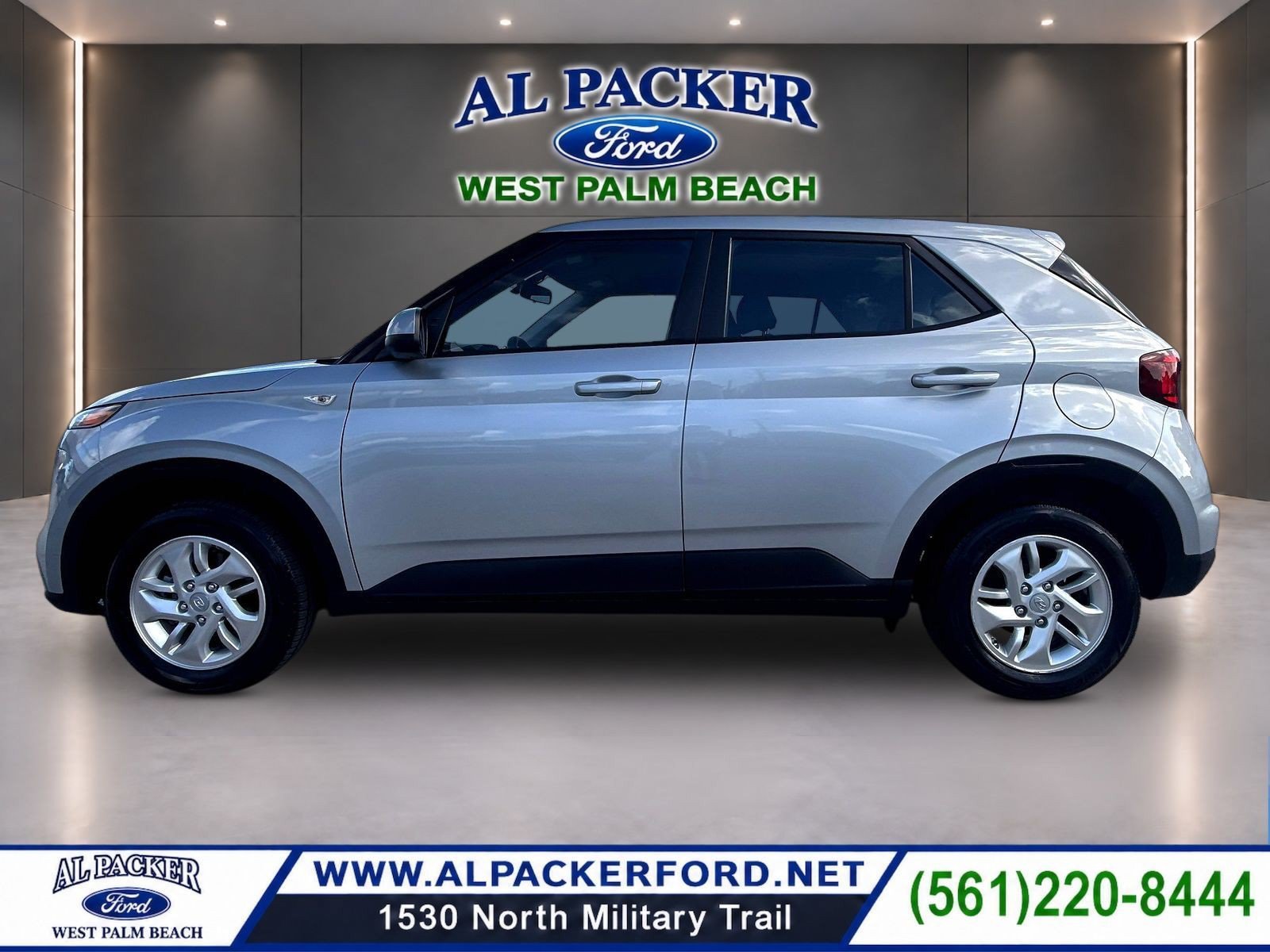 Used 2021 Hyundai Venue SE FWD image 9