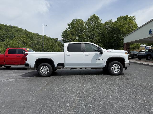 Used 2024 Chevrolet Silverado 2500 LT AWD/4WD image 13