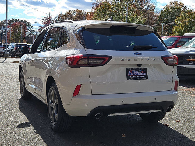 Certified 2023 Ford Escape ST-Line w/ Tech Pack #1 image 8