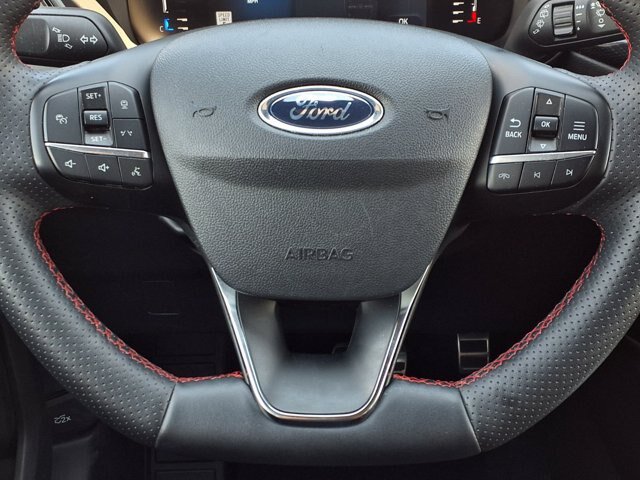 Certified 2024 Ford Escape ST-Line w/ Tech Pack #1 AWD/4WD image 17