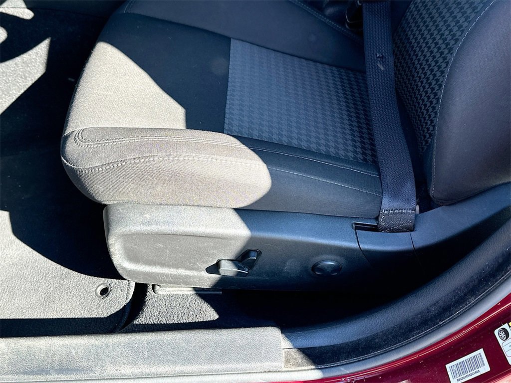 Used 2023 Dodge Charger R/T w/ Blacktop Package image 10