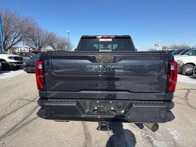 Used 2024 GMC Sierra 2500 Denali Ultimate image 5